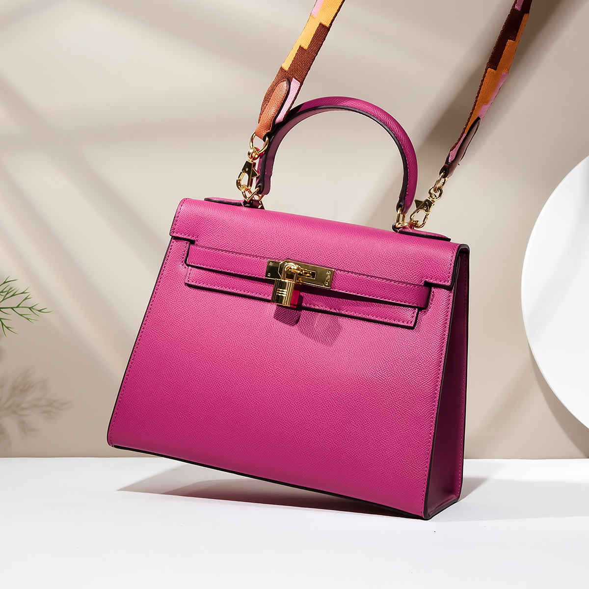 Eterna-Leather Fashionable Pink Purse